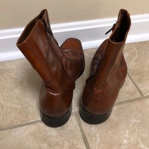 vintage florsheim boots